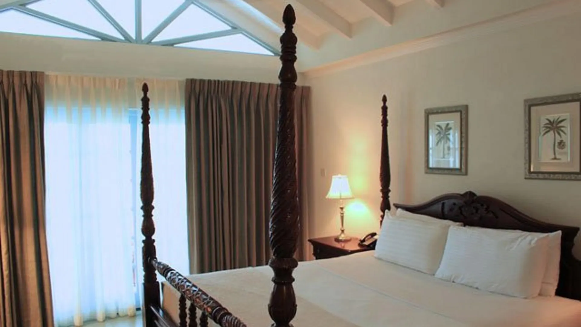 Hotel Savannah Beach Bridgetown