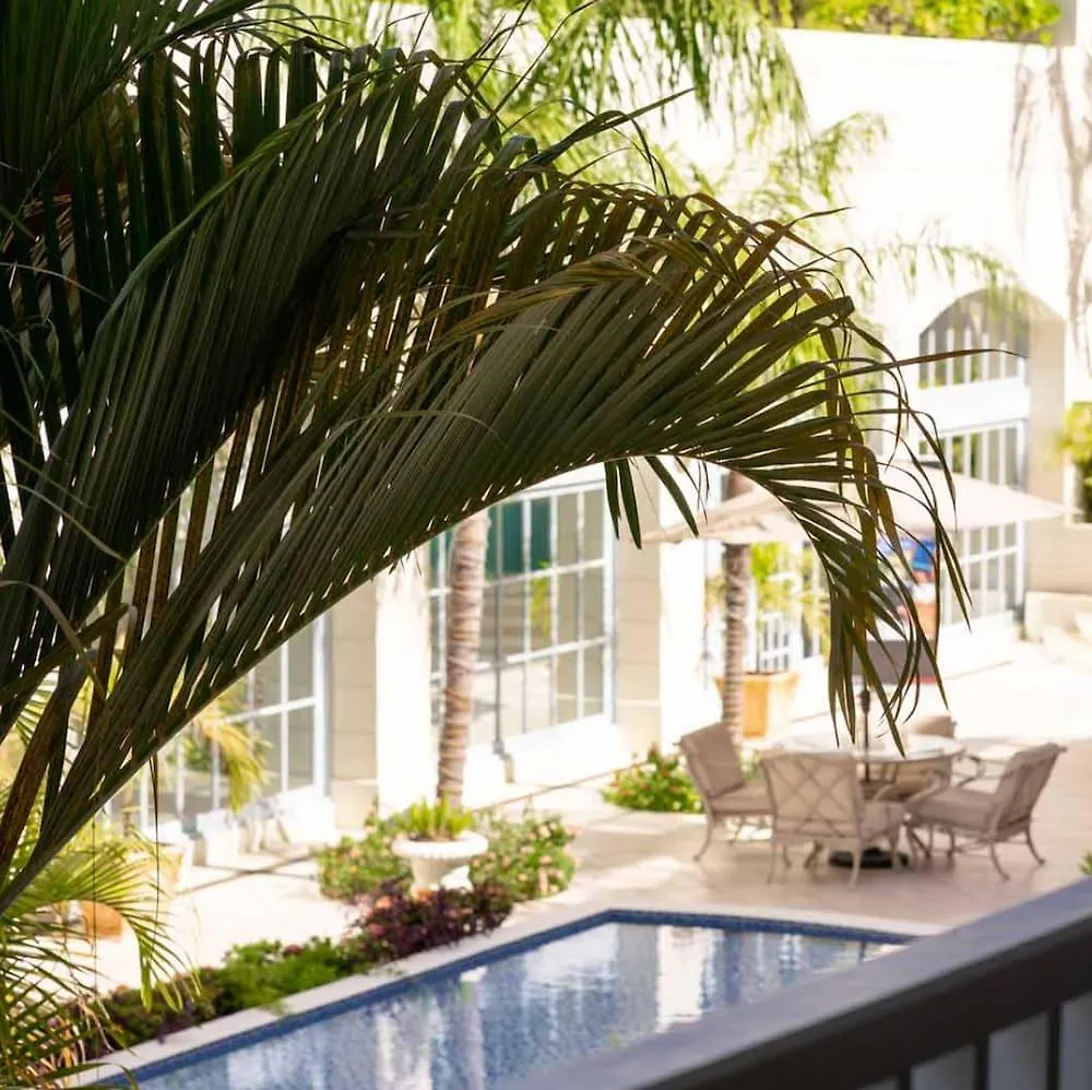 Savannah Beach Бриджтаун Отель
